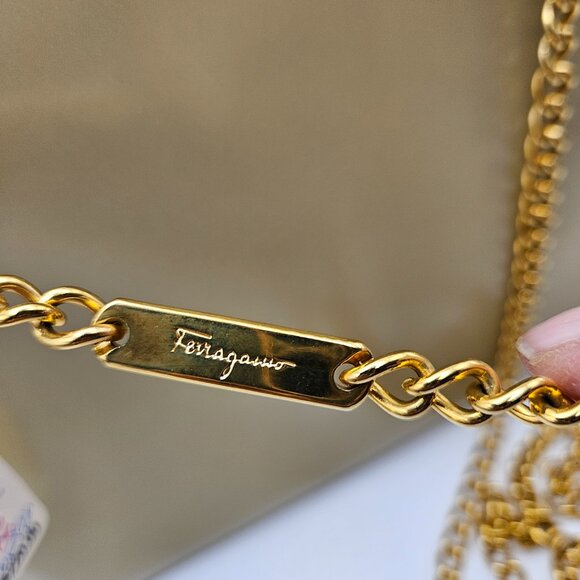 Salvatore Ferragamo Vintage Gold Chain Shoulder Bag – Italy – Rare - Picture 2 of 11